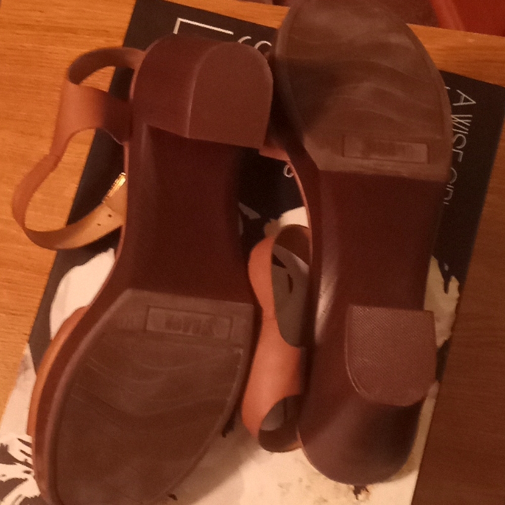 Dress sandal